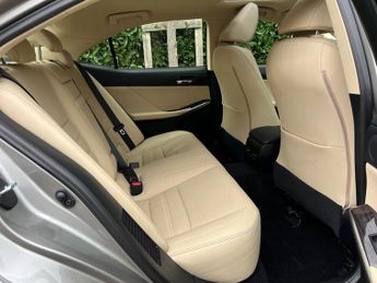 Lexus IS 300H PREMIER