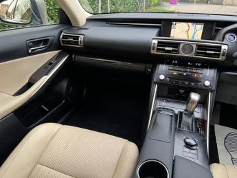 Lexus IS 300H PREMIER