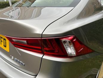 Lexus IS 300H PREMIER