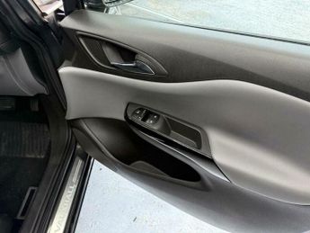 Vauxhall Corsa 1.4i SE Auto Euro 6 5dr