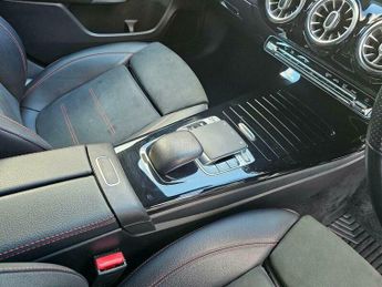 Mercedes-Benz A Class 1.3 A180 AMG Line (Premium) 7G-DCT Euro 6 (s/s) 5dr