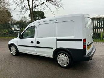 Vauxhall Combo 1.3 CDTi 2000 16v Panel Van 3dr Diesel Manual (138 g/km, 69 bhp)