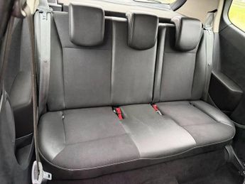 Renault Clio DYNAMIQUE TOMTOM 16V