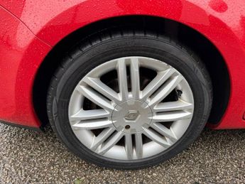 Renault Clio DYNAMIQUE TOMTOM 16V