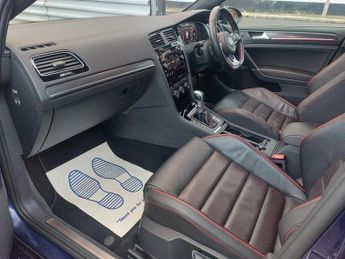 Volkswagen Golf GTI TSI DSG