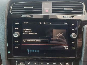 Volkswagen Golf GTI TSI DSG