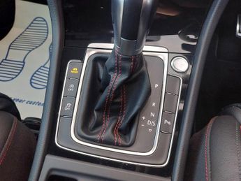 Volkswagen Golf GTI TSI DSG