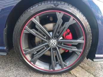 Volkswagen Golf GTI TSI DSG