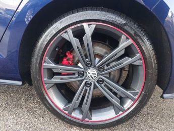 Volkswagen Golf GTI TSI DSG