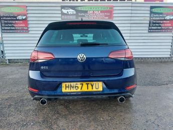 Volkswagen Golf GTI TSI DSG