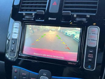 Nissan Leaf 30kWh Acenta Auto 5dr