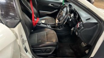 Mercedes SLR McLaren CLA250 4MATIC ENGINEERED BY AMG