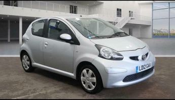 Toyota AYGO 1.0 VVT-i Ice Euro 5 5dr