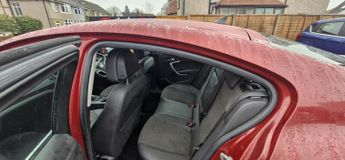 Vauxhall Insignia SE