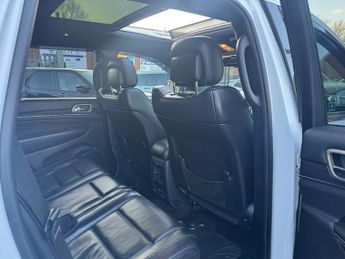 Jeep Grand Cherokee 3.0 V6 CRD Overland SUV 5dr Diesel Auto 4WD Euro 6 (247 bhp)