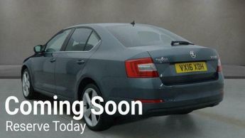Skoda Octavia 2.0 TDI Elegance Hatchback 5dr Diesel DSG Euro 5 (s/s) (150 ps)