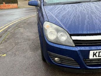 Vauxhall Astra 1.8i 16v Design 5dr