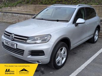 Volkswagen Touareg OCT 2012 VOLKSWAGEN TOUAREG 3.0 V6 TDI 245 SE B/M TECH * NAV * H