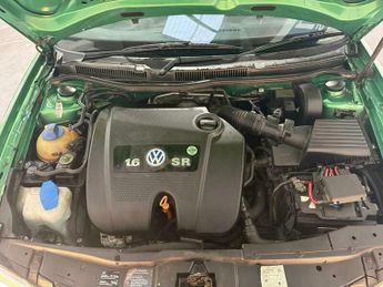 Volkswagen Golf 1.6 S 5dr