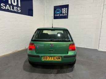 Volkswagen Golf 1.6 S 5dr