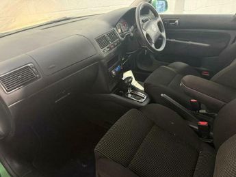 Volkswagen Golf 1.6 S 5dr