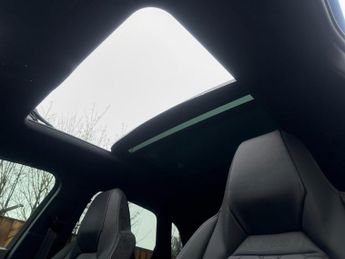 Audi RS Q3 2.5 TFSI Audi Sport Edition SUV 5dr Petrol S Tronic quattro Euro