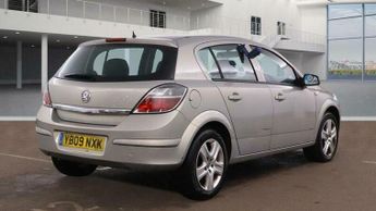 Vauxhall Astra 1.8i 16v Club 5dr