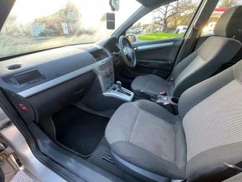 Vauxhall Astra 1.8i 16v Club 5dr