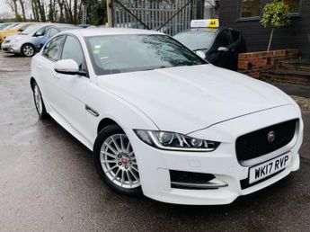 Jaguar XE R-SPORT