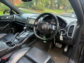 Porsche Cayenne 3.0h V6 S TiptronicS 4WD Euro 5 (s/s) 5dr