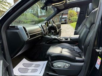 Porsche Cayenne 3.0h V6 S TiptronicS 4WD Euro 5 (s/s) 5dr
