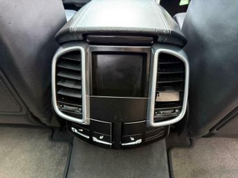 Porsche Cayenne 3.0h V6 S TiptronicS 4WD Euro 5 (s/s) 5dr