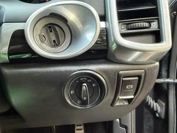 Porsche Cayenne 3.0h V6 S TiptronicS 4WD Euro 5 (s/s) 5dr