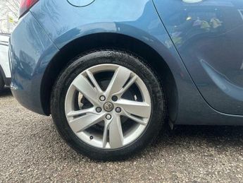 Vauxhall Astra 2.0 CDTi SRi Auto Euro 5 5dr