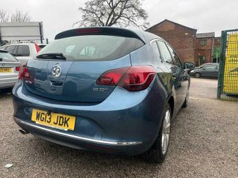 Vauxhall Astra 2.0 CDTi SRi Auto Euro 5 5dr