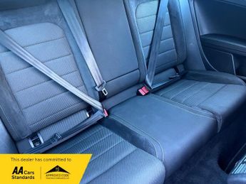 Volkswagen Golf R TSI DSG