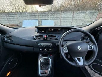 Renault Grand Scenic 1.5 dCi Dynamique TomTom Euro 5 5dr