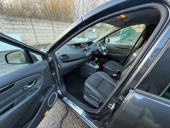 Renault Grand Scenic 1.5 dCi Dynamique TomTom Euro 5 5dr