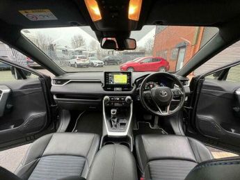 Toyota RAV4 2.5 VVT-h Dynamic SUV 5dr Petrol Hybrid CVT Euro 6 (s/s) (218 ps