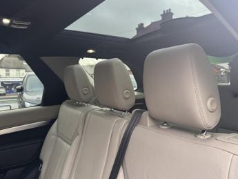 Land Rover Discovery 3.0 SD V6 Landmark Edition SUV 5dr Diesel Auto 4WD Euro 6 (s/s) 