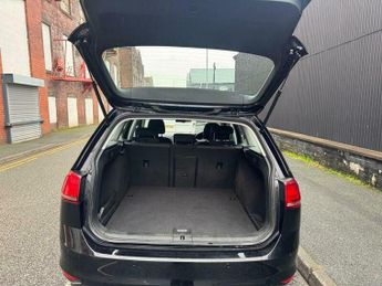 Volkswagen Golf 1.6 TDI BlueMotion Tech SE DSG Euro 5 (s/s) 5dr