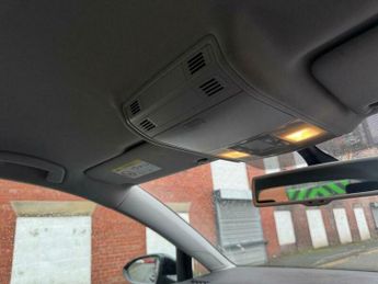 Volkswagen Golf 1.6 TDI BlueMotion Tech SE DSG Euro 5 (s/s) 5dr