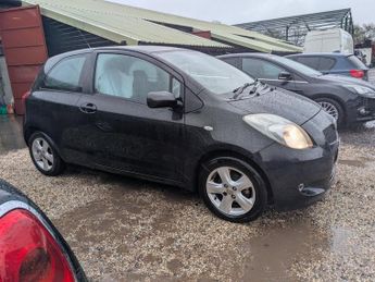 Toyota Yaris VVTI T SPIRIT