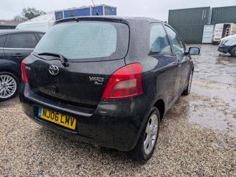 TOYOTA YARIS VVTI T SPIRIT