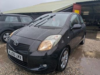 TOYOTA YARIS VVTI T SPIRIT