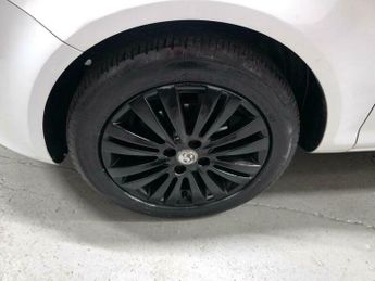 Vauxhall Corsa 1.2 16V S Euro 5 3dr (A/C)