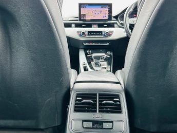 Audi A4 AVANT TFSI S LINE