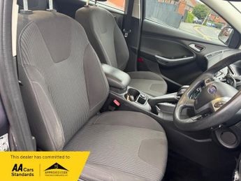Ford Focus 1.6 Titanium Powershift Euro 5 5dr