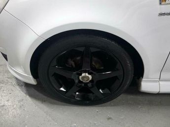 Vauxhall Corsa 1.4i 16v SRi 3dr (a/c)