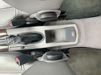 Ford Focus 2.0i 16v Ghia 5dr